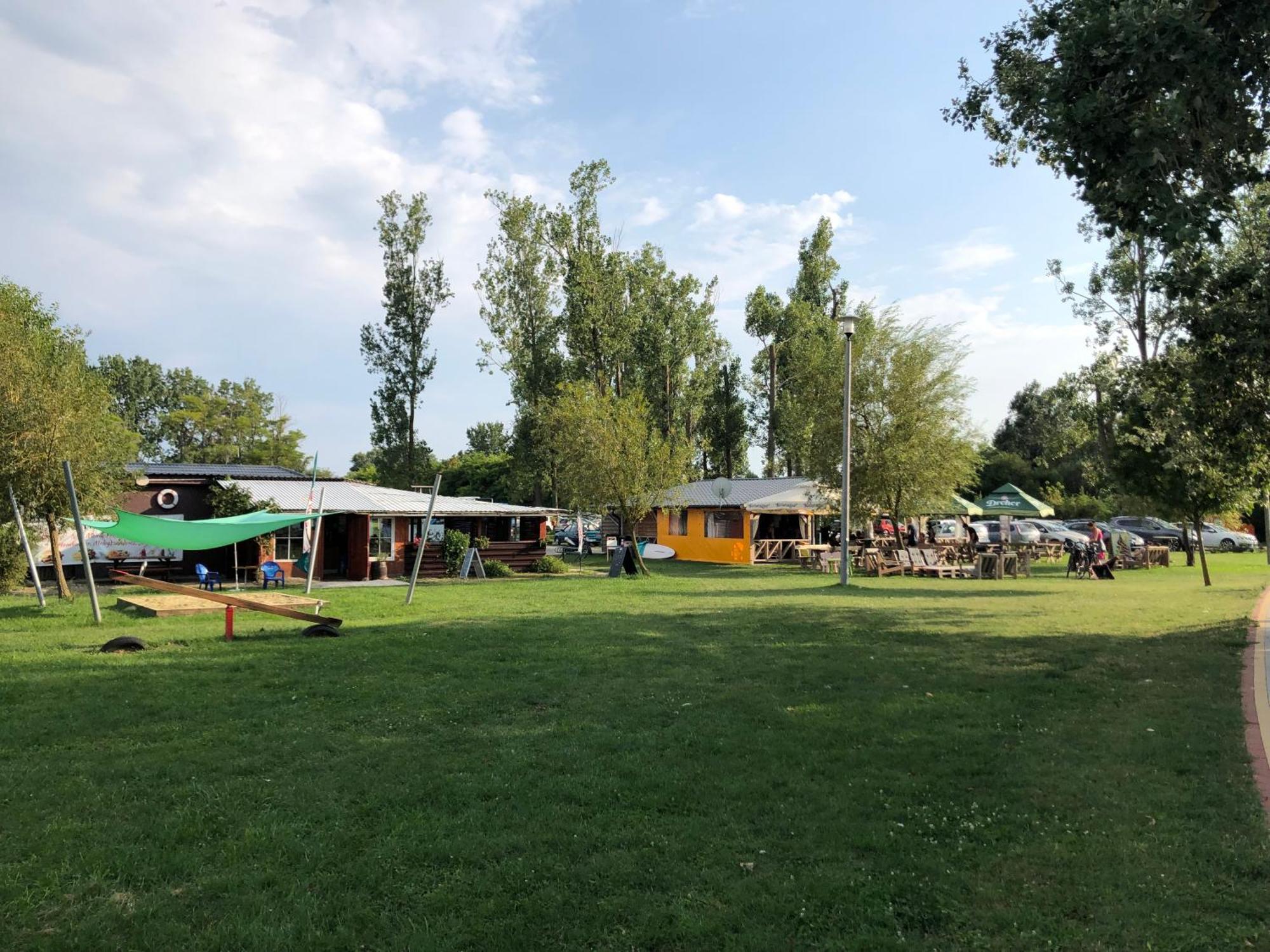 Vadszilva Apartman Balatonoszod Exterior foto