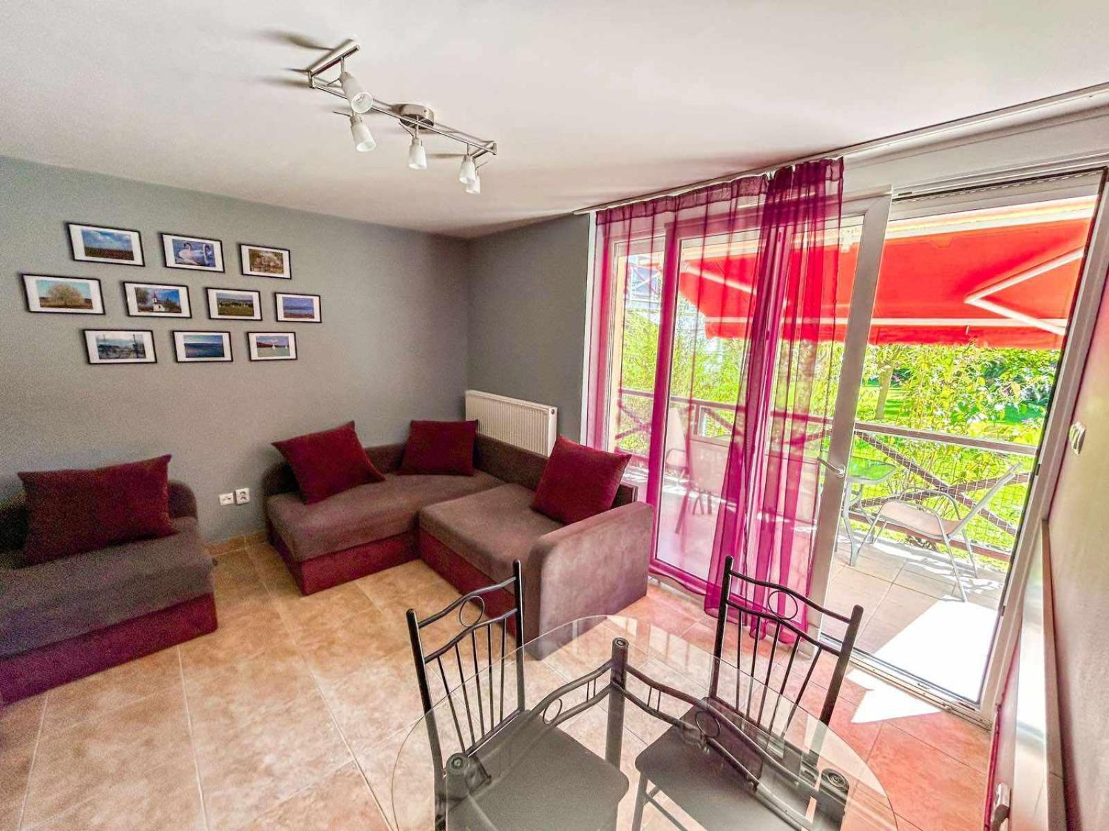 Vadszilva Apartman Balatonoszod Exterior foto