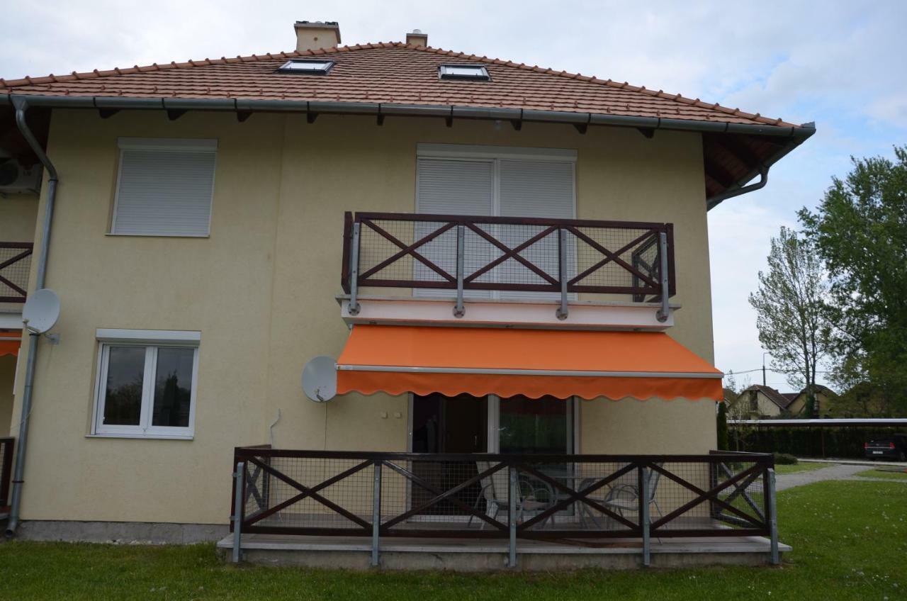 Vadszilva Apartman Balatonoszod Exterior foto